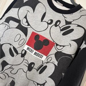 Disney Japan Mickey Mouse Lightweight 100% Cotton Crewneck Sweater Size Sm-M